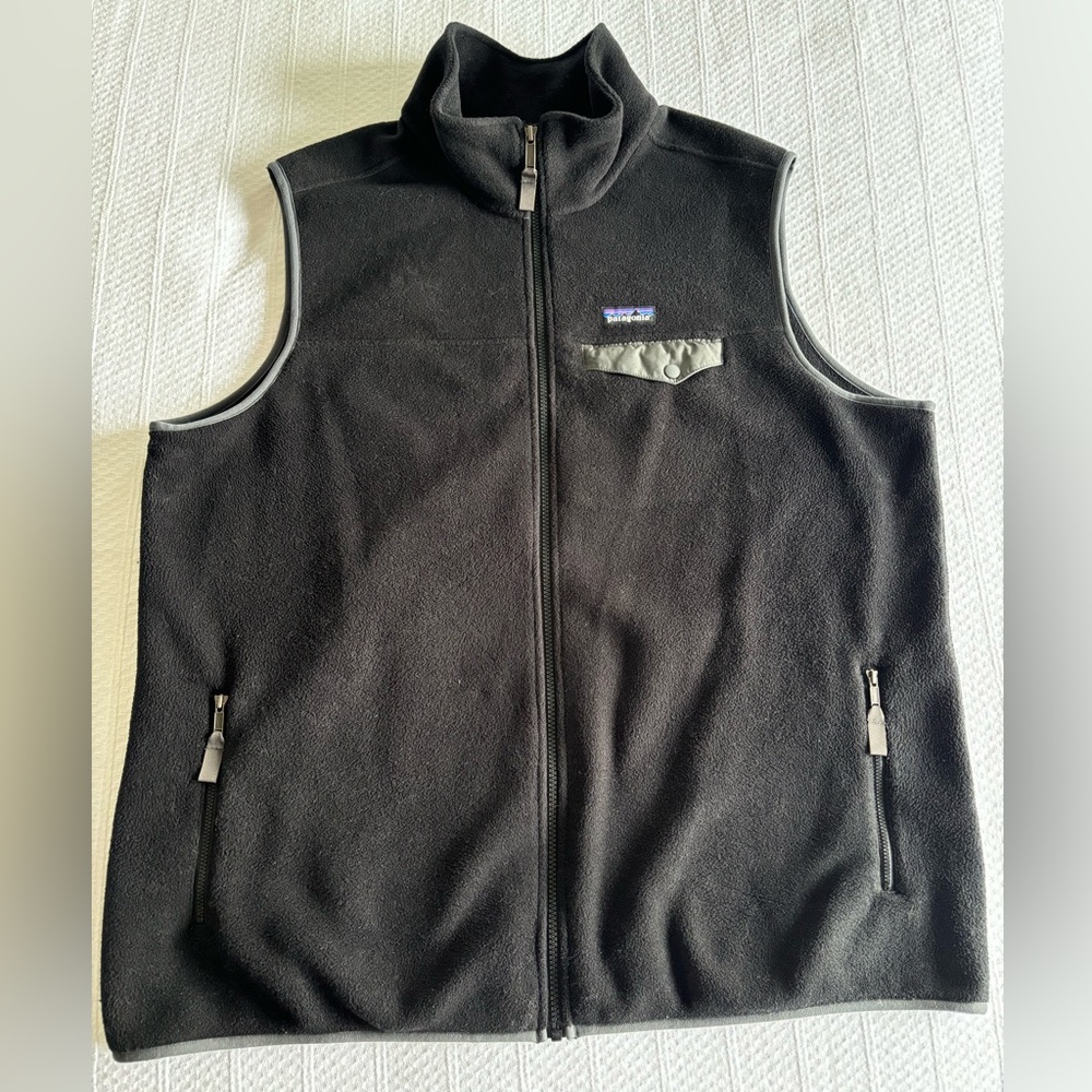PATAGONIA Men’s Full zip vest, XXL, Black